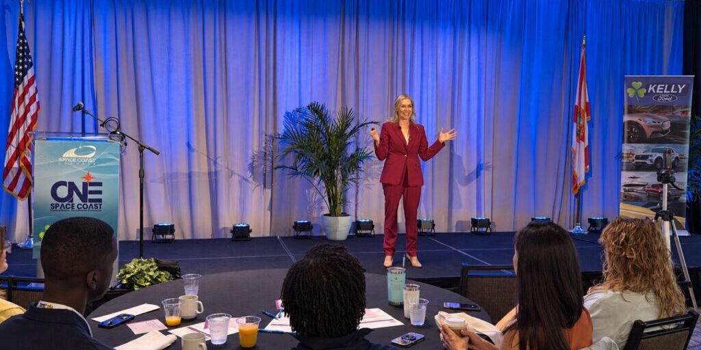 Carol-Cox-Keynote-Stage-091226